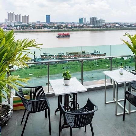 Chilchill Hotel Riverside Phnom Penh Exterior foto